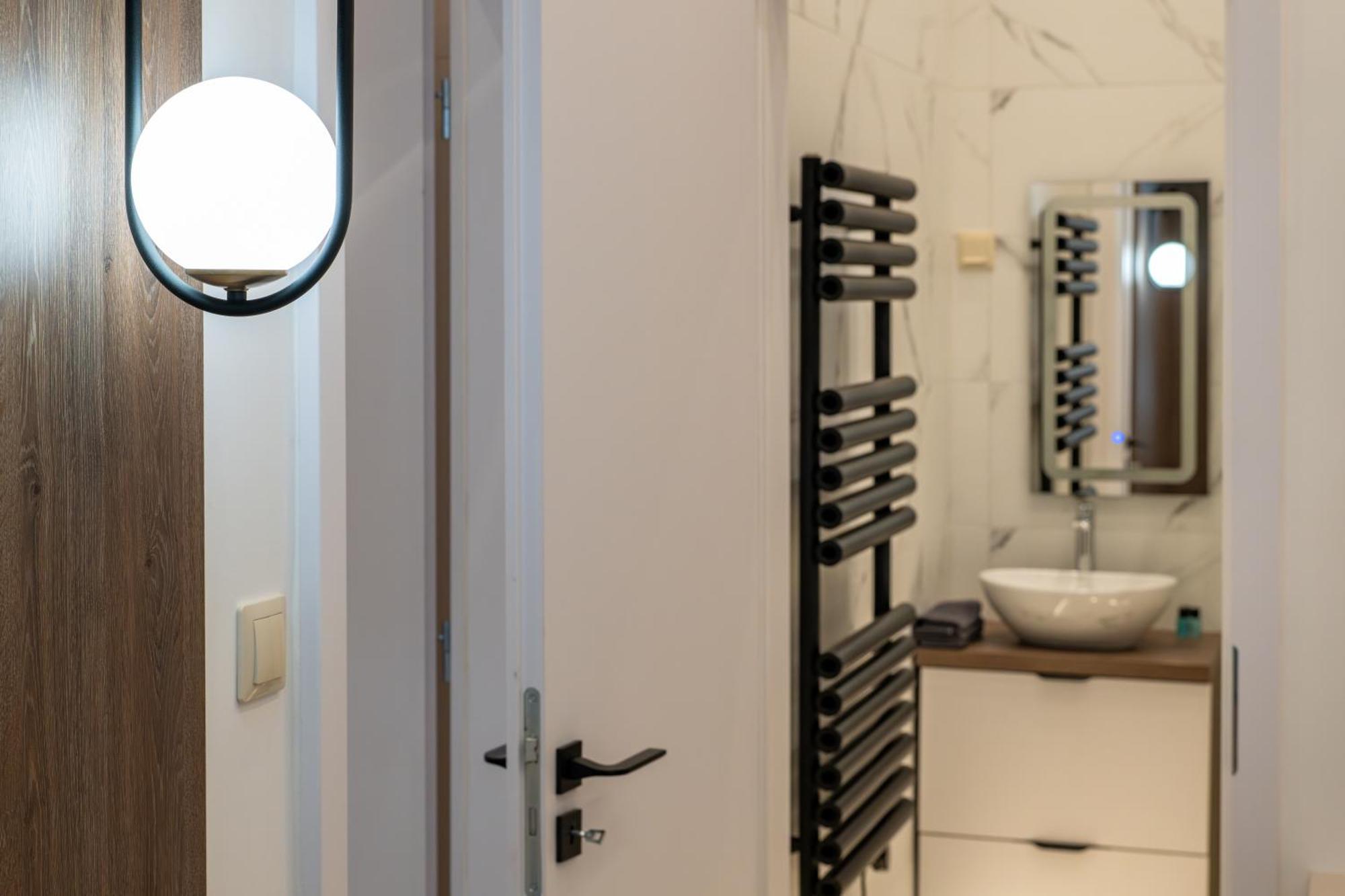 D52 Luxury Suite Budapest Exterior photo